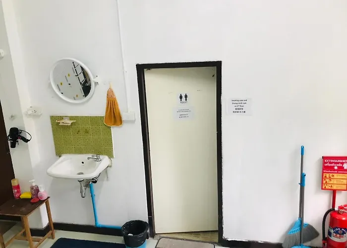 Albergue Silom *