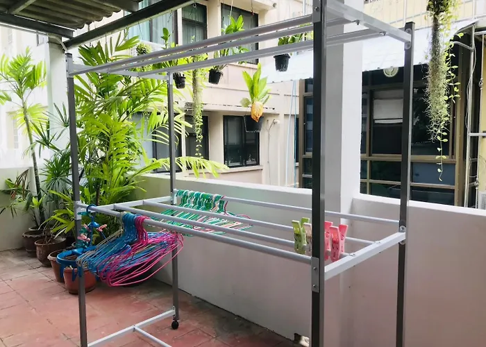 Silom Albergue *