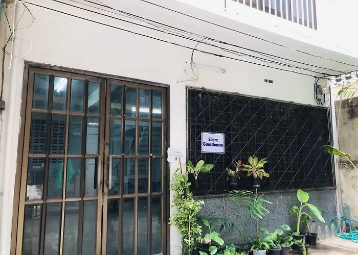 Albergue Silom *