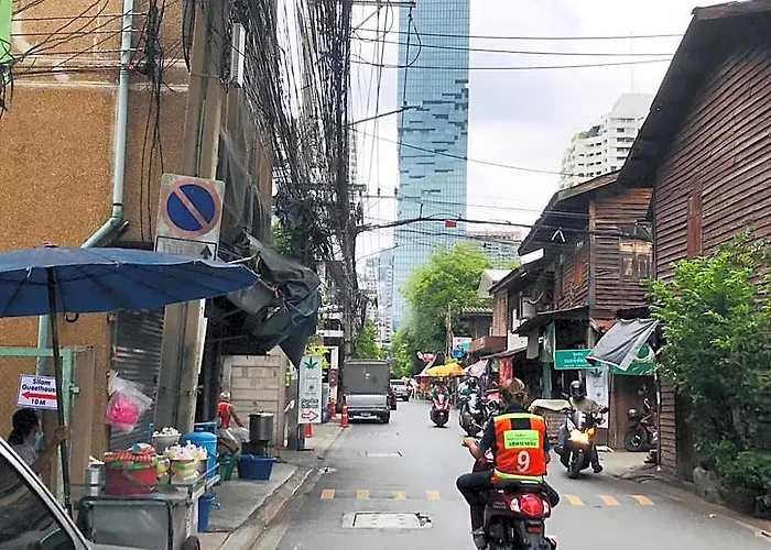 Albergue Silom *
